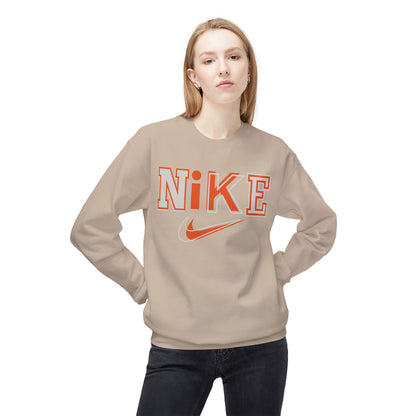 'NIKE' Retro Crewneck